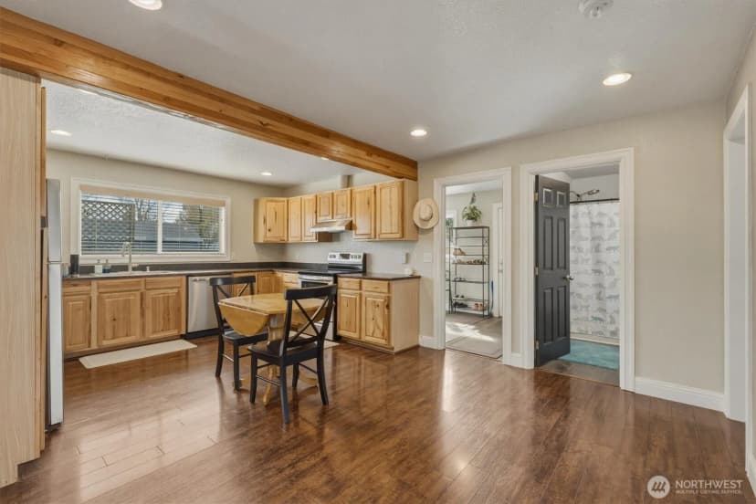 Property photo for 1215 30th Avenue, Longview photo 7