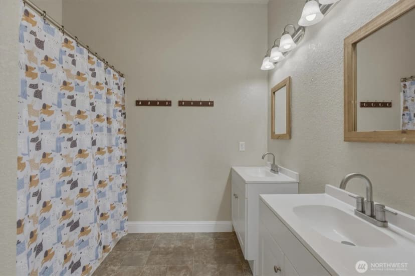 Property photo for 1215 30th Avenue, Longview photo 22
