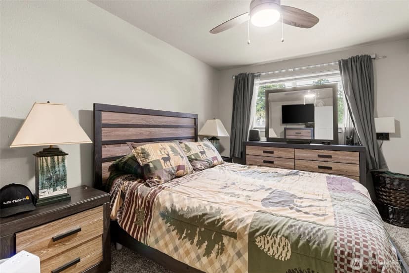 Property photo for 620 174th Street S, Spanaway photo 14