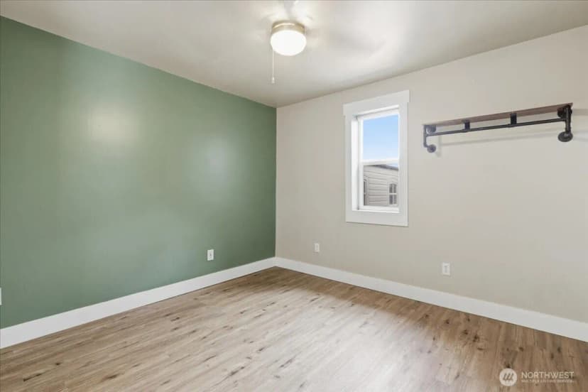 Property photo for 55676 Bay Area Dr Ne, Electric City photo 38