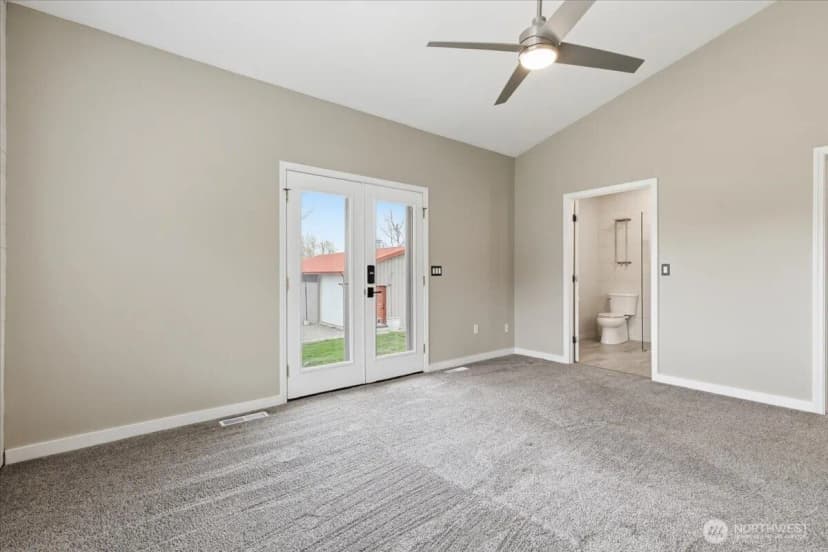 Property photo for 55676 Bay Area Dr Ne, Electric City photo 23