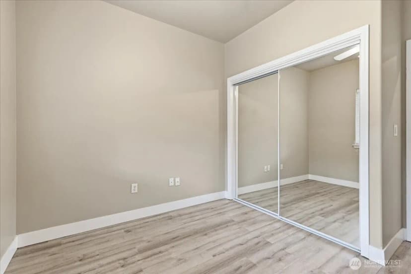Property photo for 55676 Bay Area Dr Ne, Electric City photo 18