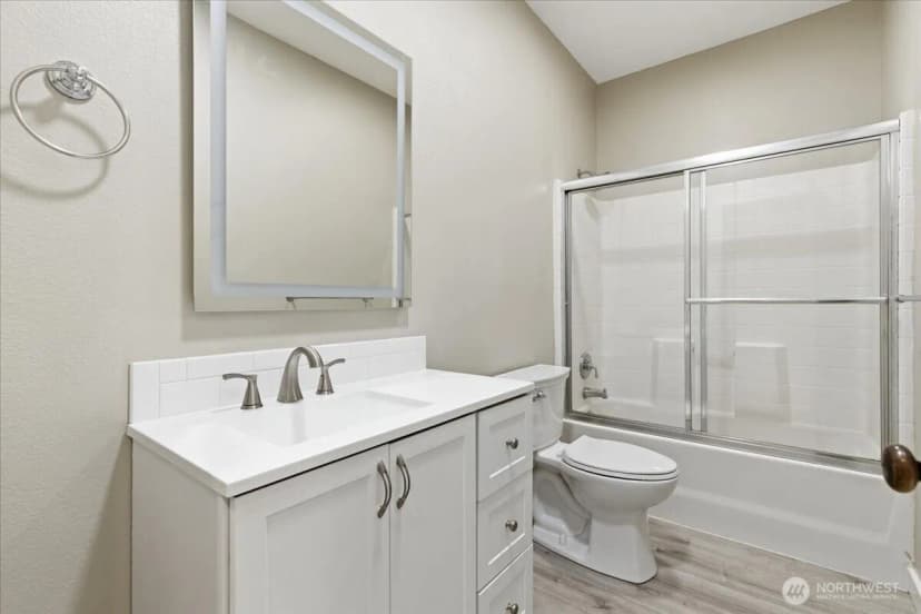 Property photo for 55676 Bay Area Dr Ne, Electric City photo 21