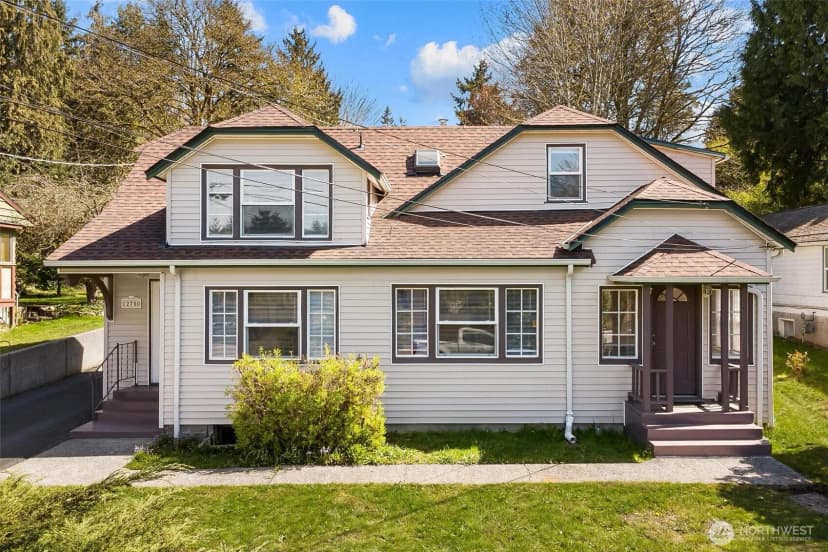 Property photo for 12700 37th Avenue Ne, Seattle photo 39