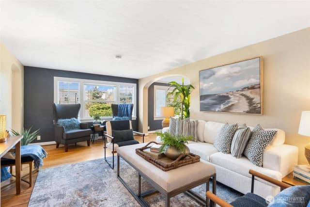 Property photo for 12700 37th Avenue Ne, Seattle photo 2