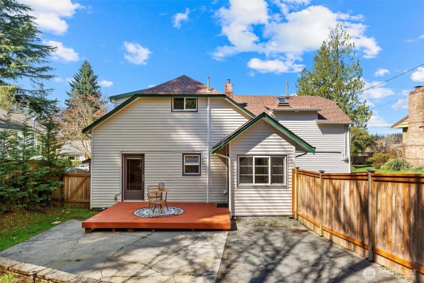 Property photo for 12700 37th Avenue Ne, Seattle photo 34