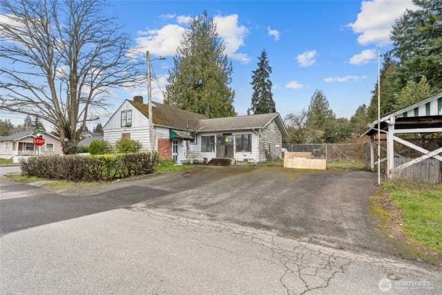 Property photo for 1405 75th Street Se, Everett photo 4