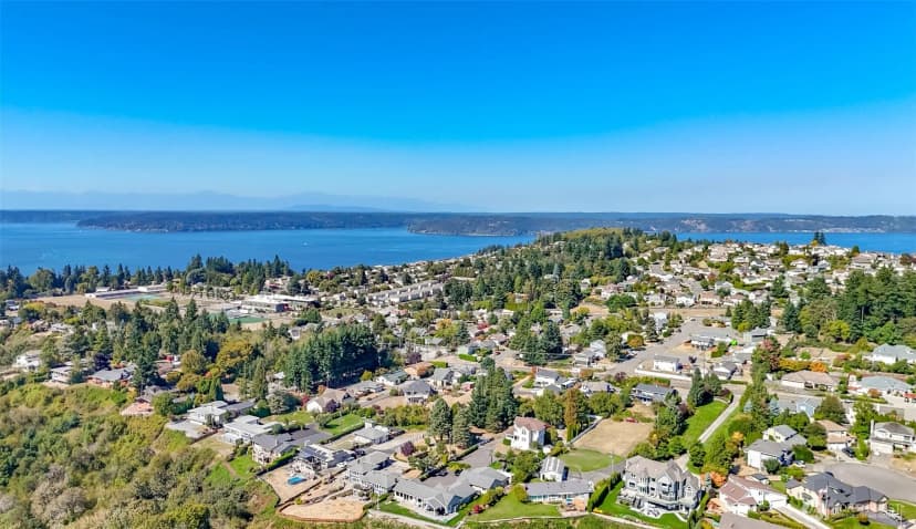 Property photo for 4516 Browns Point Boulevard Ne, Tacoma photo 4