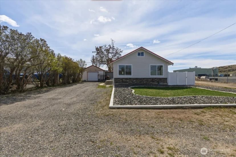 Property photo for 328 Sunny Drive, Electric City photo 23