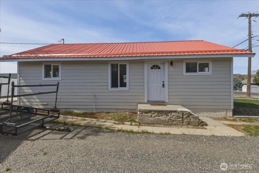 Property photo for 328 Sunny Drive, Electric City photo 25