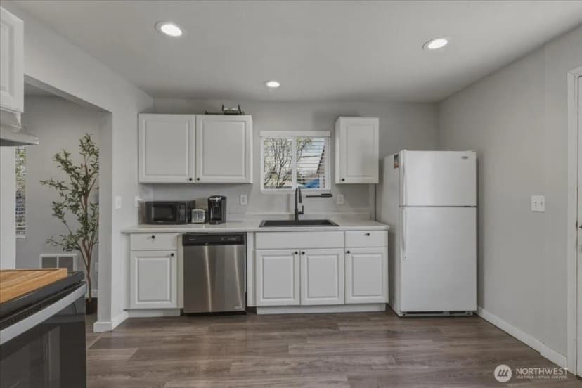 Property photo for 328 Sunny Drive, Electric City photo 8