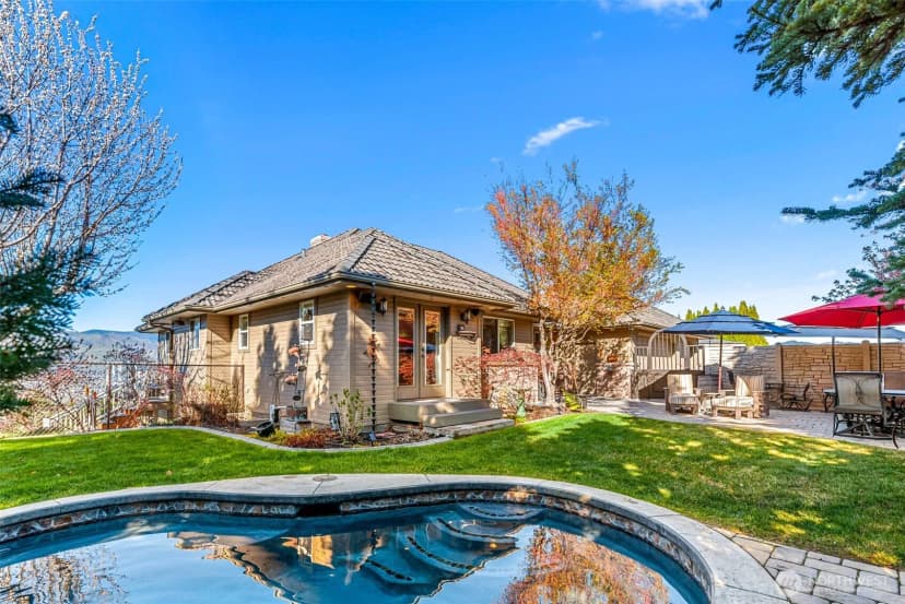 Property photo for 810 Briarwood Drive, East Wenatchee photo 33