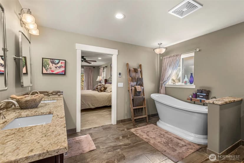 Property photo for 810 Briarwood Drive, East Wenatchee photo 17