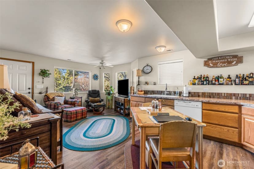 Property photo for 810 Briarwood Drive, East Wenatchee photo 30