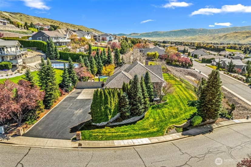 Property photo for 810 Briarwood Drive, East Wenatchee photo 36
