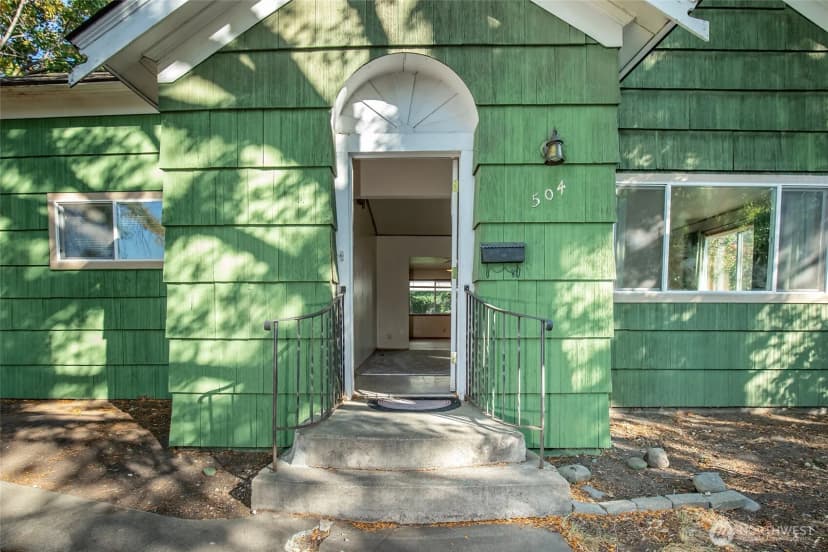 Property photo for 504 504.5 N Sampson Street #1 & 2, Ellensburg photo 2