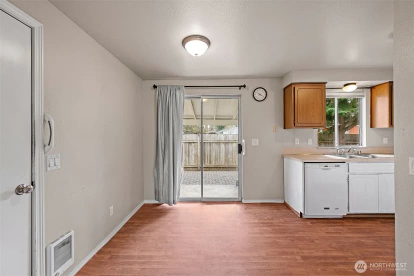 Property photo for 9017 57th Drive Ne, Marysville photo 10