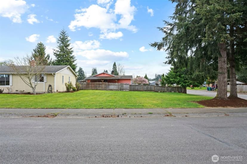 Property photo for 9017 57th Drive Ne, Marysville photo 25