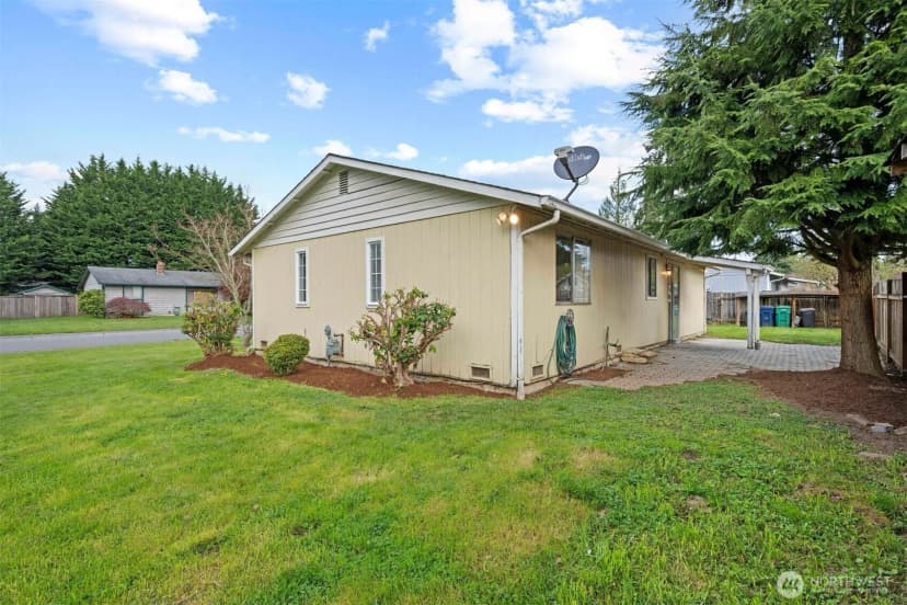 Property photo for 9017 57th Drive Ne, Marysville photo 24