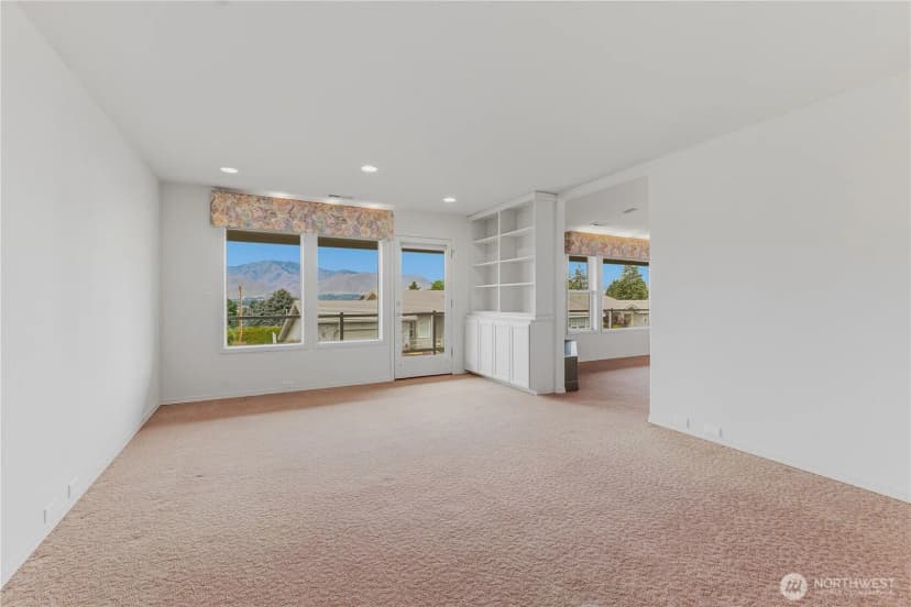 Property photo for 1380 Eastmont Avenue #401, East Wenatchee photo 18