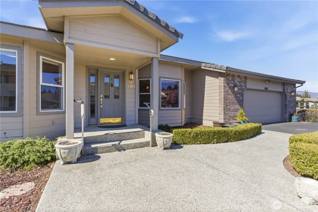 Property photo for 1380 Eastmont Avenue #401, East Wenatchee photo 3