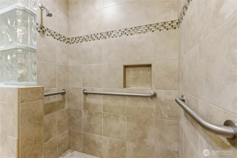 Property photo for 1380 Eastmont Avenue #401, East Wenatchee photo 26