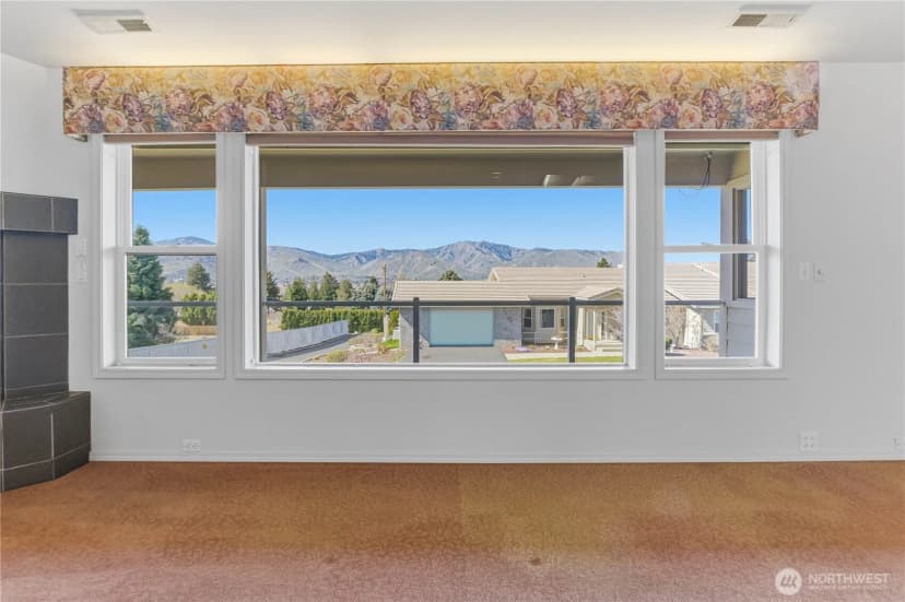 Property photo for 1380 Eastmont Avenue #401, East Wenatchee photo 16