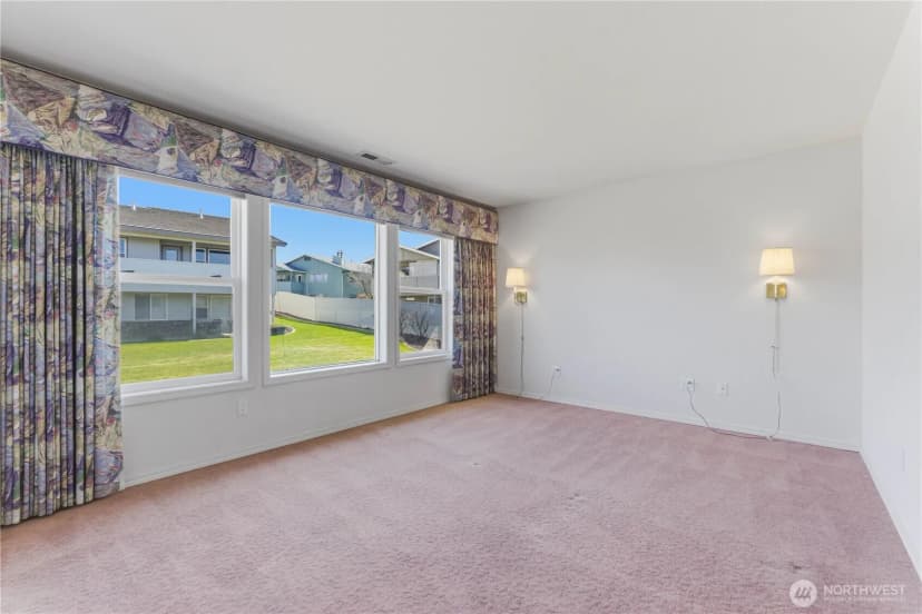 Property photo for 1380 Eastmont Avenue #401, East Wenatchee photo 19