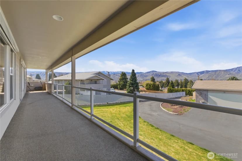 Property photo for 1380 Eastmont Avenue #401, East Wenatchee photo 30