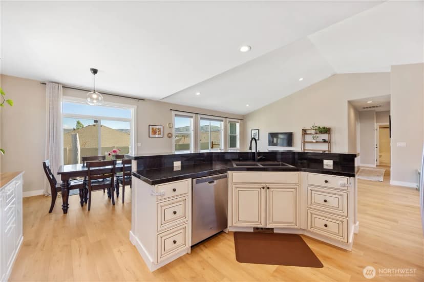 Property photo for 452 Spring View Place, Chelan photo 15