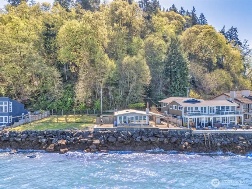 Property photo for 10873 Point Vashon Drive Sw, Vashon photo 28