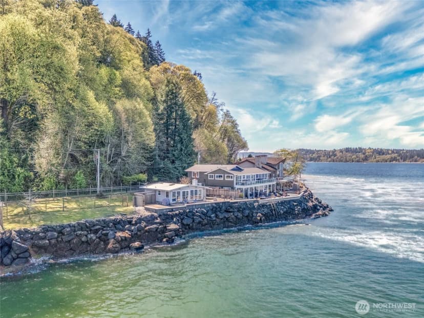 Property photo for 10873 Point Vashon Drive Sw, Vashon photo 29