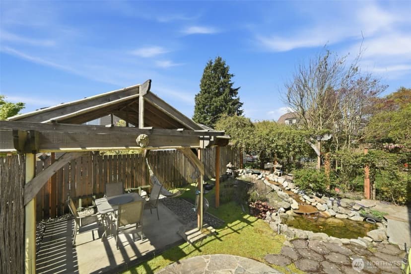 Property photo for 817 20th Avenue S, Seattle photo 32