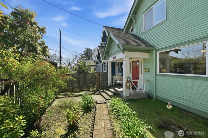 Property photo for 817 20th Avenue S, Seattle photo 35