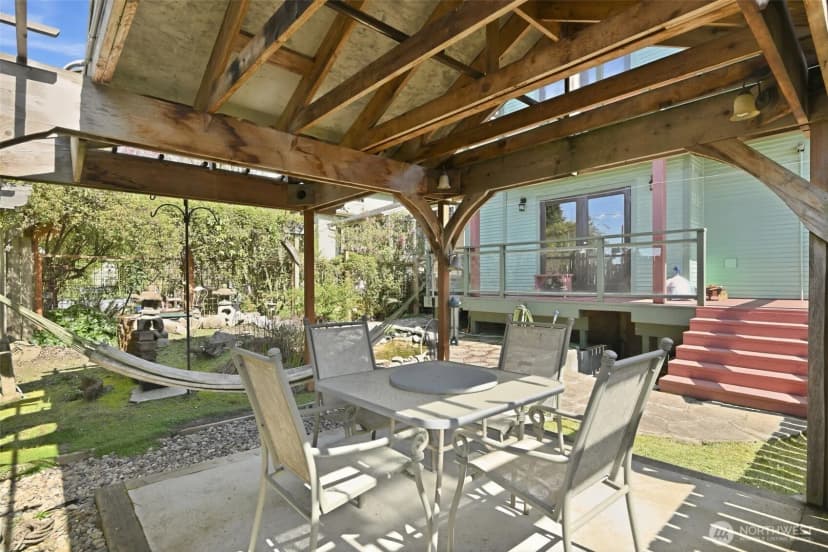 Property photo for 817 20th Avenue S, Seattle photo 30