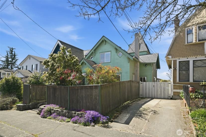 Property photo for 817 20th Avenue S, Seattle photo 37