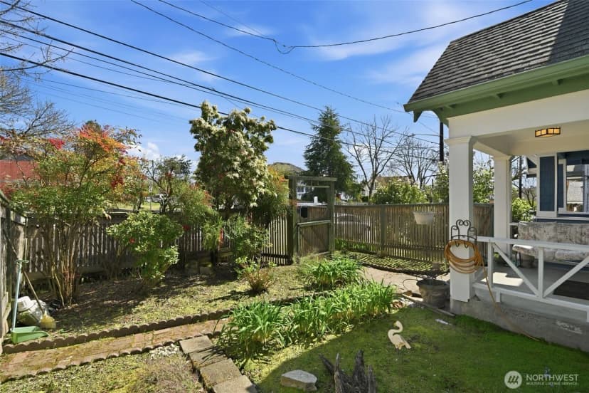 Property photo for 817 20th Avenue S, Seattle photo 36