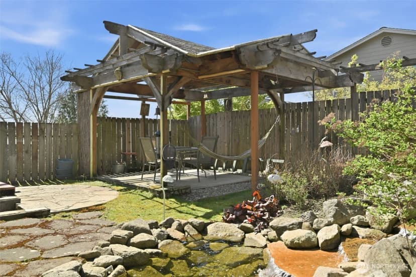 Property photo for 817 20th Avenue S, Seattle photo 8