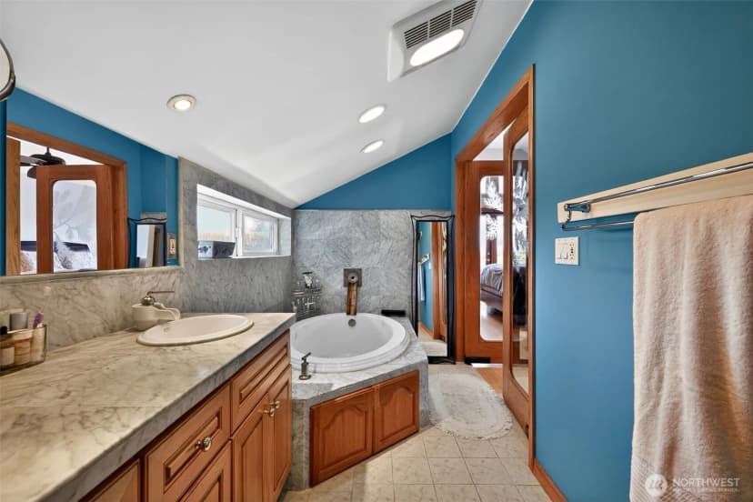 Property photo for 817 20th Avenue S, Seattle photo 15