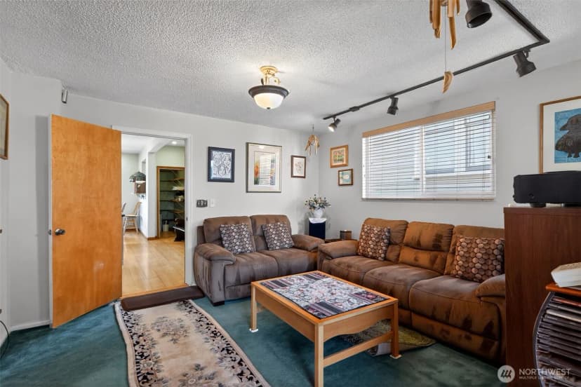 Property photo for 817 20th Avenue S, Seattle photo 21