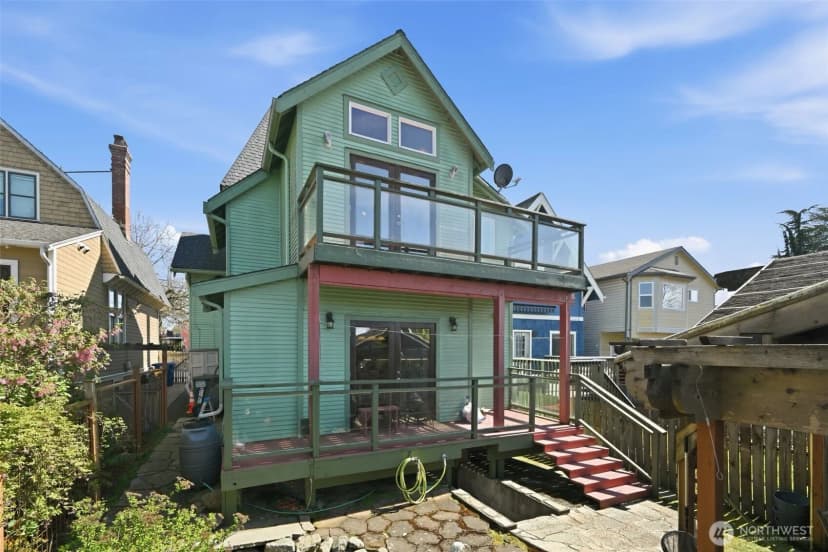 Property photo for 817 20th Avenue S, Seattle photo 6