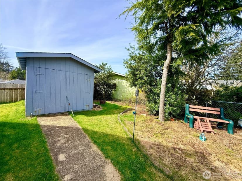 Property photo for 31308 N Place, Ocean Park photo 19
