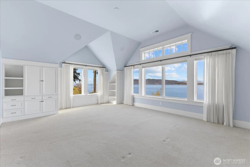 Property photo for 32 Shorewood Drive, Bellingham photo 24