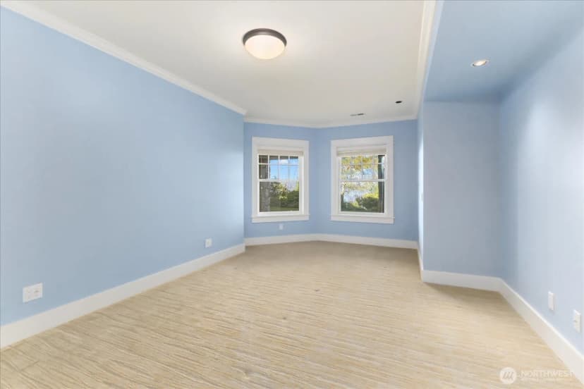 Property photo for 32 Shorewood Drive, Bellingham photo 37