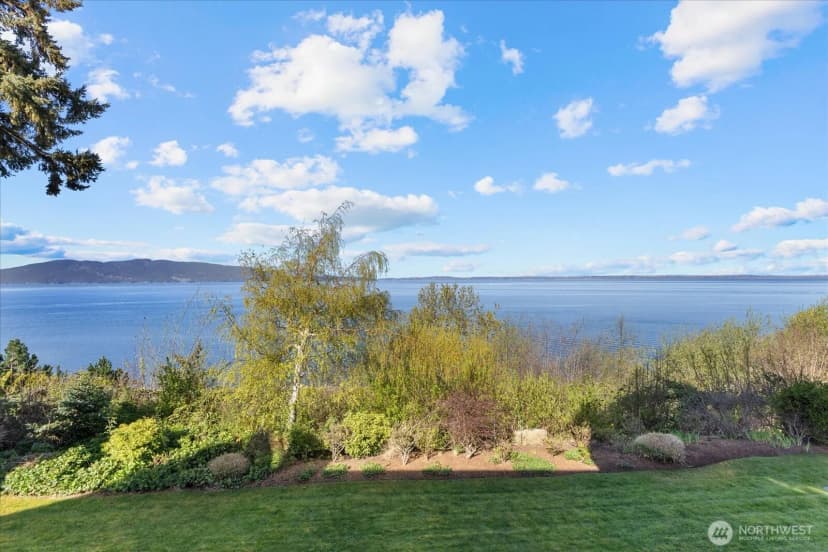 Property photo for 32 Shorewood Drive, Bellingham photo 39