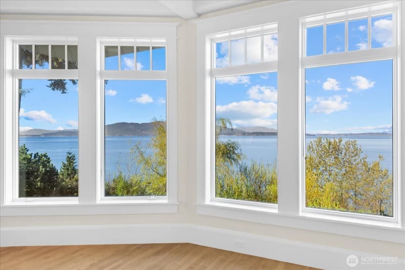 Property photo for 32 Shorewood Drive, Bellingham photo 14