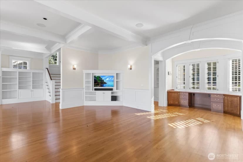 Property photo for 32 Shorewood Drive, Bellingham photo 17