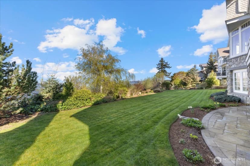 Property photo for 32 Shorewood Drive, Bellingham photo 40