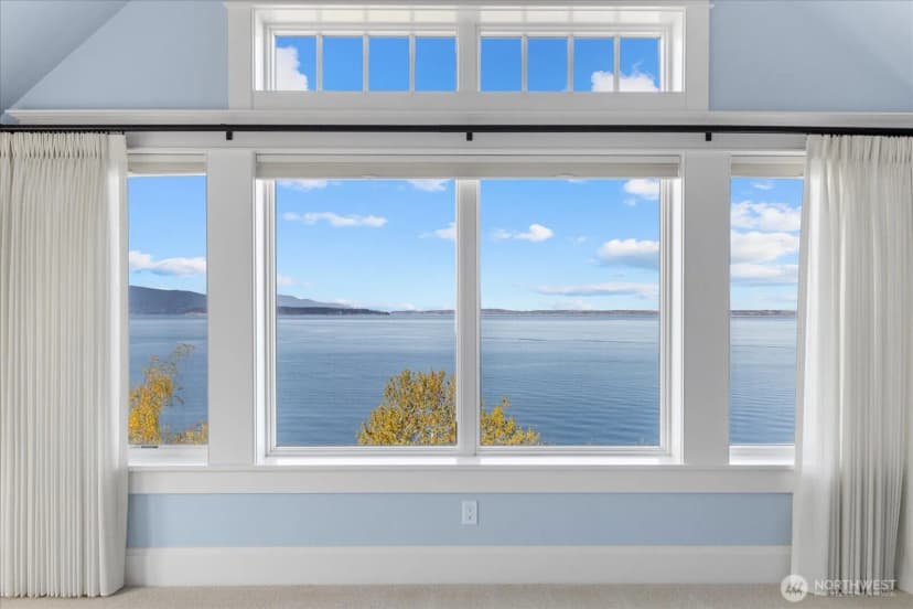 Property photo for 32 Shorewood Drive, Bellingham photo 23