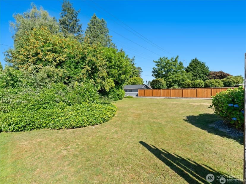 Property photo for 1205 S Walnut Street, Burlington photo 5